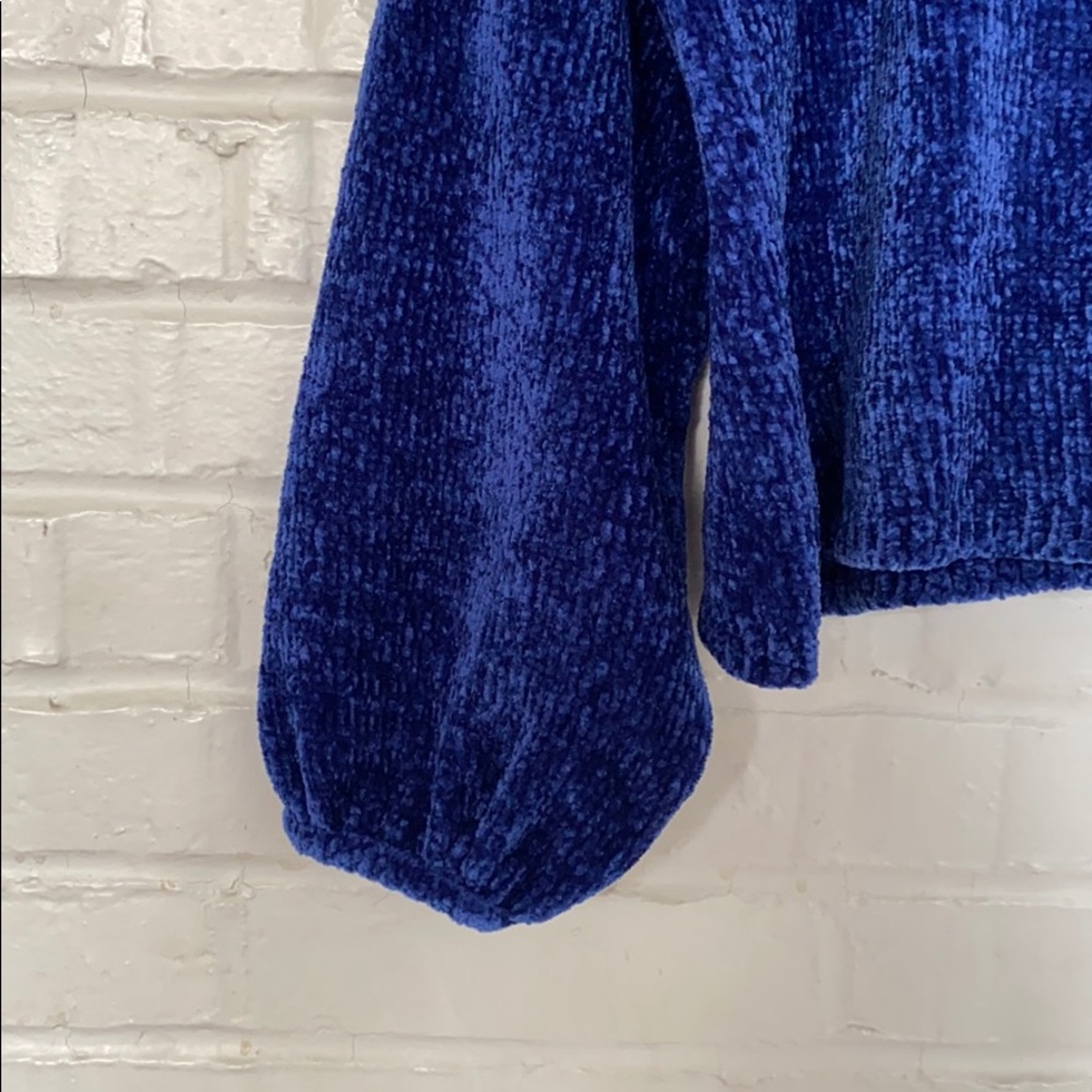 Sweater! - Picture 2 of 4